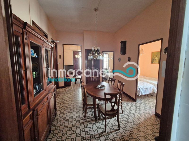 Foto 8b3f09f7-2013-417a-814c-babf91938ac0. Casa amb aparcament a Oliva pueblo Oliva