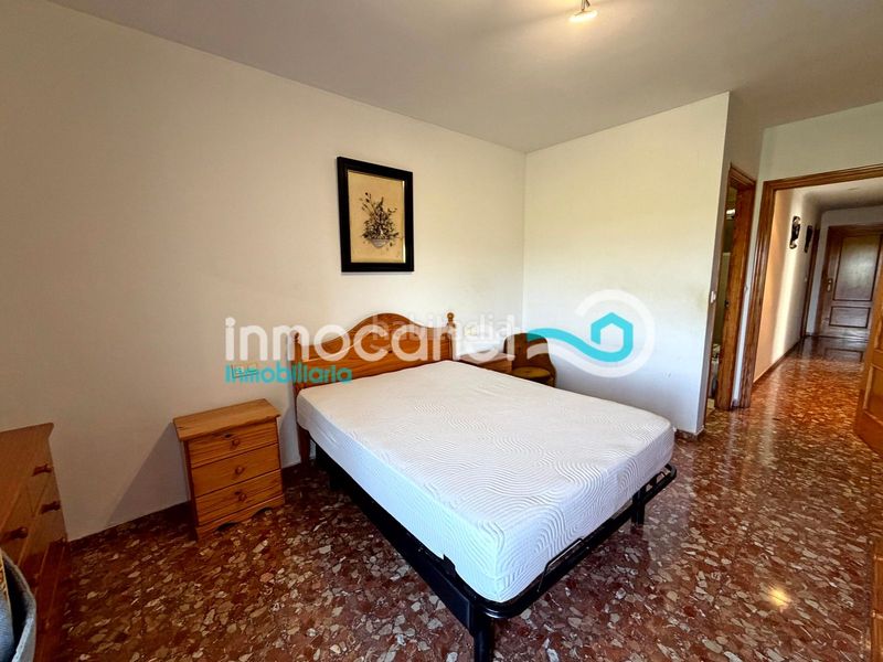 Foto 5d78753d-6d7d-4e18-a52b-5771fc260377. Apartament amb aparcament a Oliva pueblo Oliva