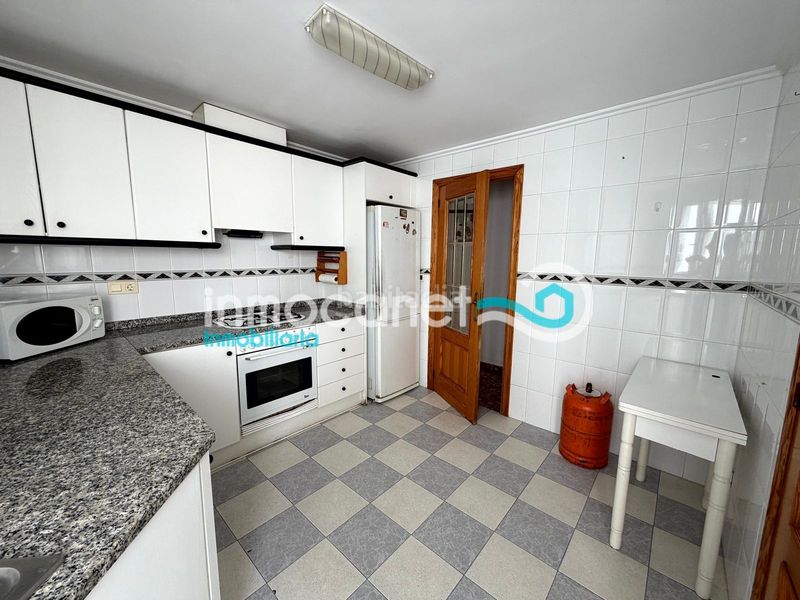 Foto 8c5d6cd0-56f6-4e49-871a-ccdd73db7fb6. Apartament amb aparcament a Oliva pueblo Oliva