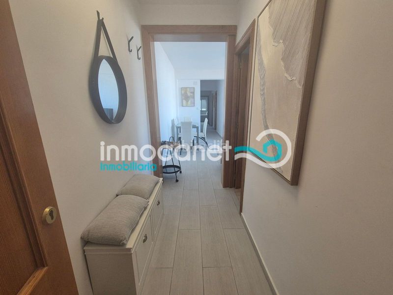 Foto 1051d845-df2e-473f-9ac9-d2f7db6e308e. Apartament a Piles