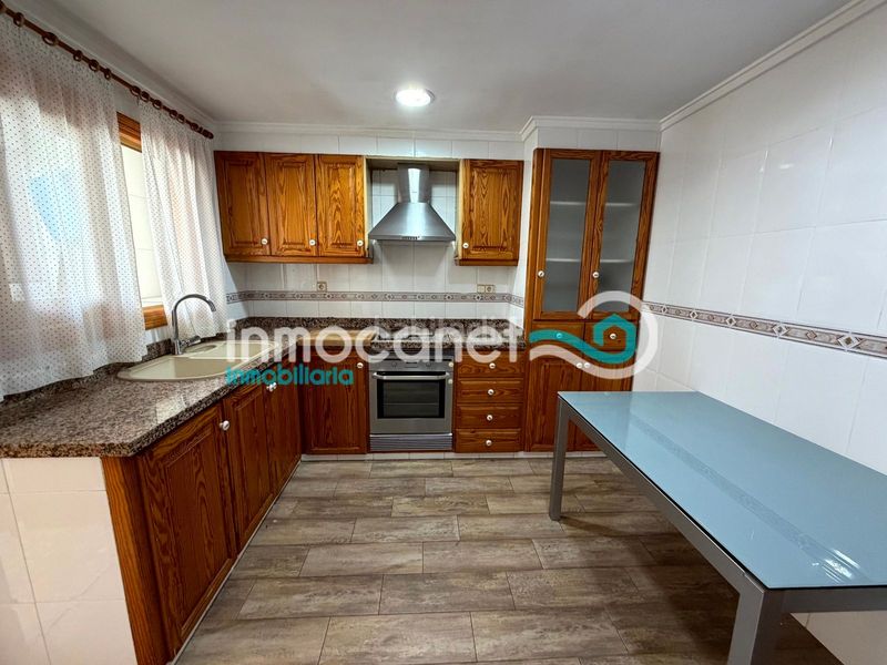 Foto 07e2e91b-146e-4d97-a728-be2a2c57071c. Apartament amb aparcament a Oliva pueblo Oliva