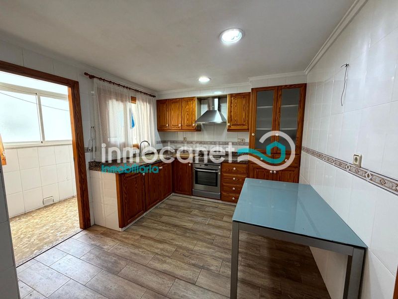 Foto b22e099a-a351-46ad-a876-3860e077e6a5. Apartament amb aparcament a Oliva pueblo Oliva