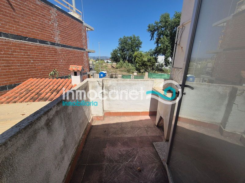 Foto ba26d5e8-f2cc-4d70-b92a-8001dc9e26d2. Chalet en Oliva playa Oliva