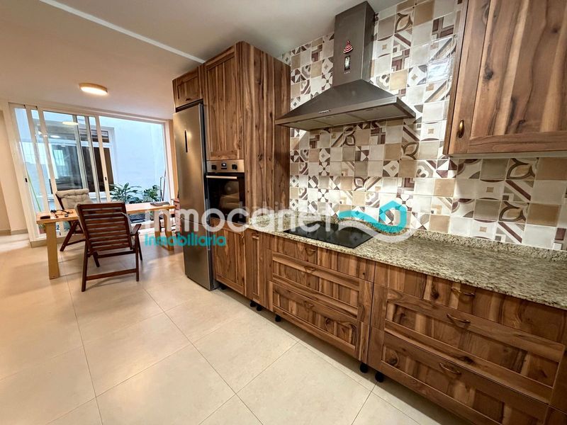 Foto 17d3ce33-ceb8-4096-93bb-e81f62f75591. Casa en Oliva pueblo Oliva