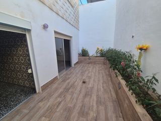 Pis a Oliva Pueblo