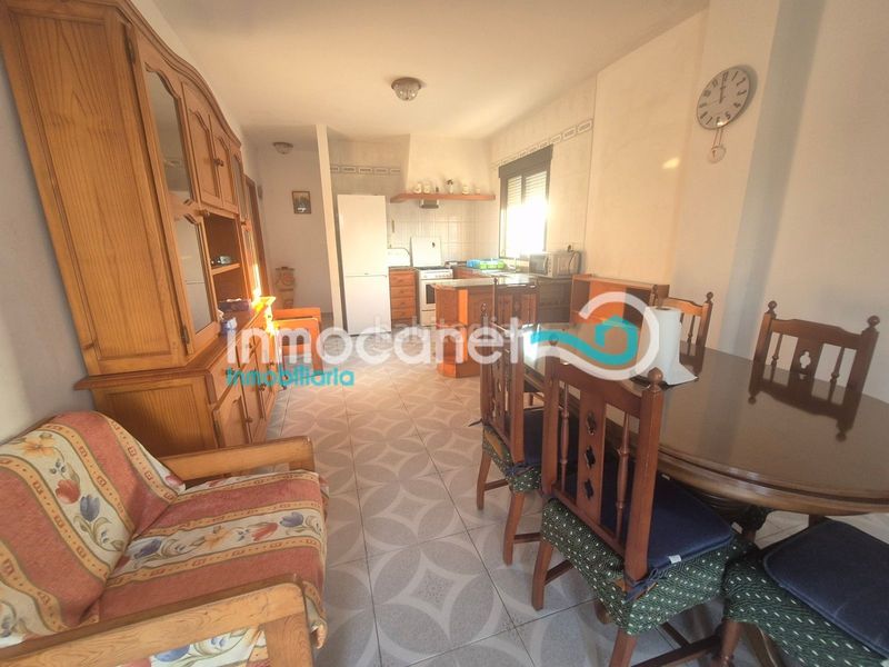 Foto 06706df6-4c98-4cde-bc6b-9122636a1096. Chalet mit parking in Oliva playa Oliva