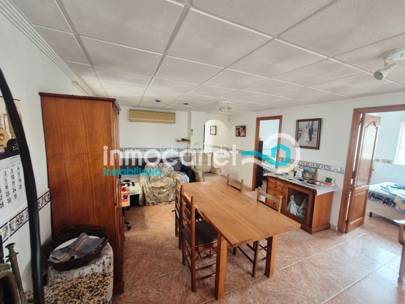 Foto 899e19a7-1761-4da6-8531-ed1df3de7dd3. Chalet mit parking in Oliva playa Oliva