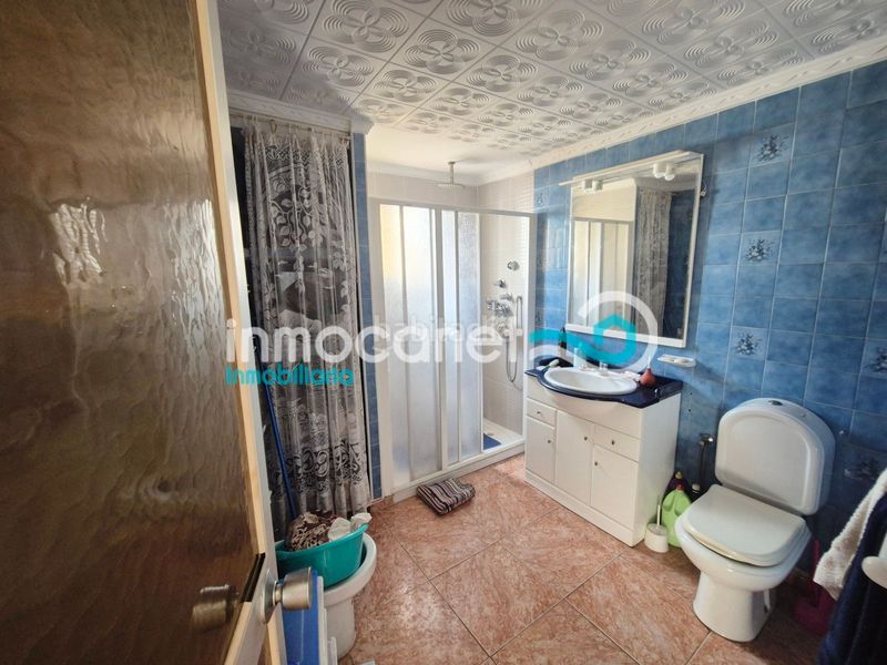 Foto bd73ef6a-6186-4509-8577-4c64004f67bb. Chalet mit parking in Oliva playa Oliva