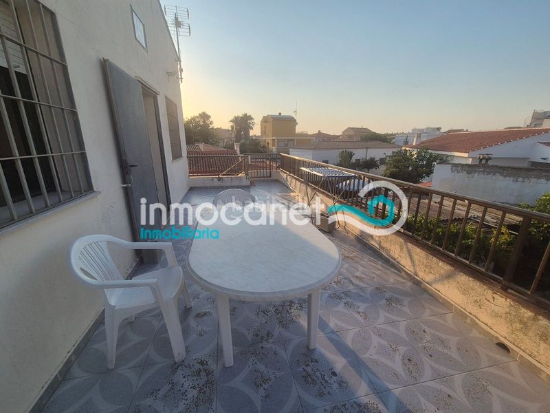 Foto 73c08e8e-6068-4c83-9bfa-e554bd061aee. Chalet en Oliva playa Oliva