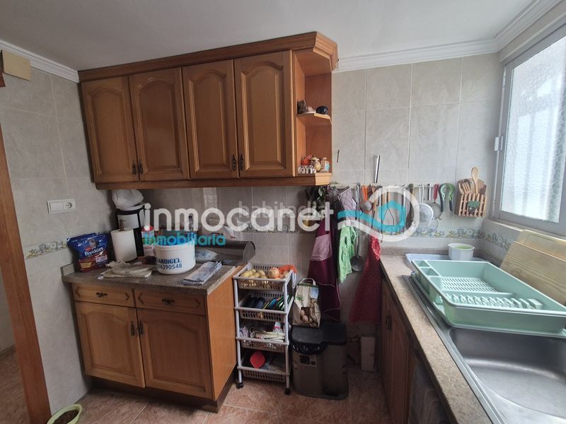 Foto b6558674-1fd8-43b2-9b90-5f9d6f06d49e. Chalet en Oliva playa Oliva