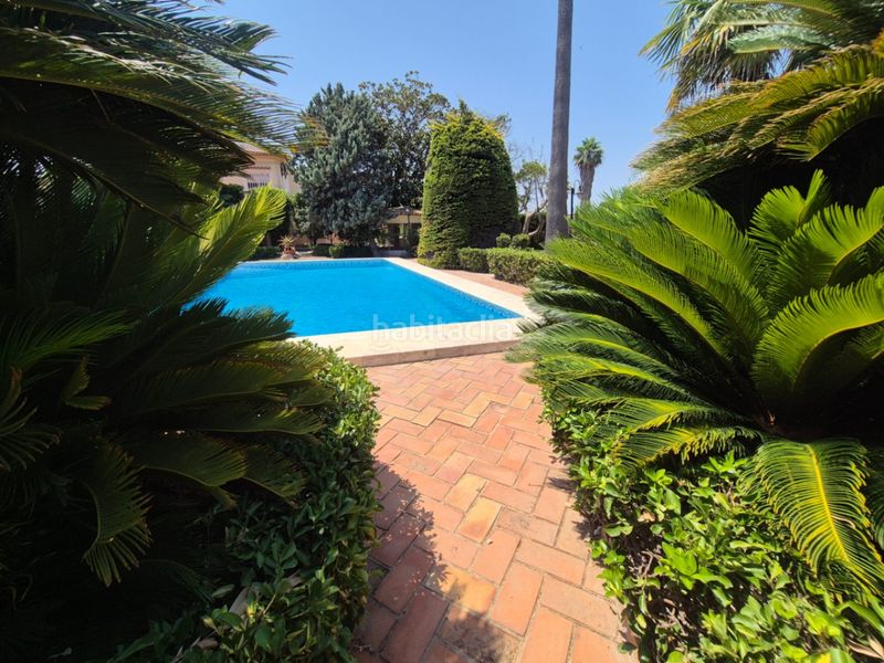 Foto 1dbb33a4-bfe8-454e-91bf-f2640c9daf2f. Chalet en Oliva playa Oliva
