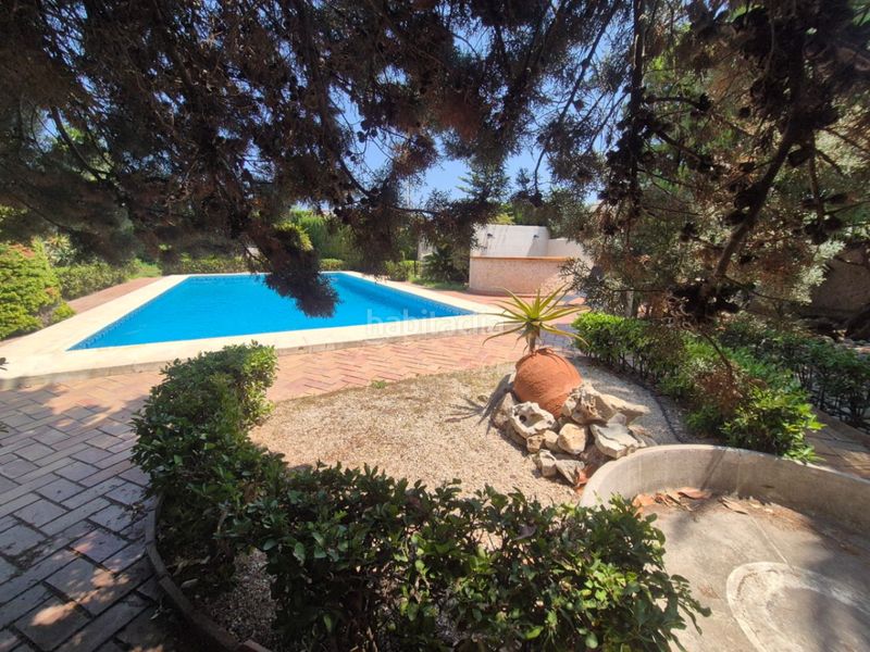 Foto 3875ba84-bd71-48f7-9b27-07ac60d64f9a. Chalet en Oliva playa Oliva