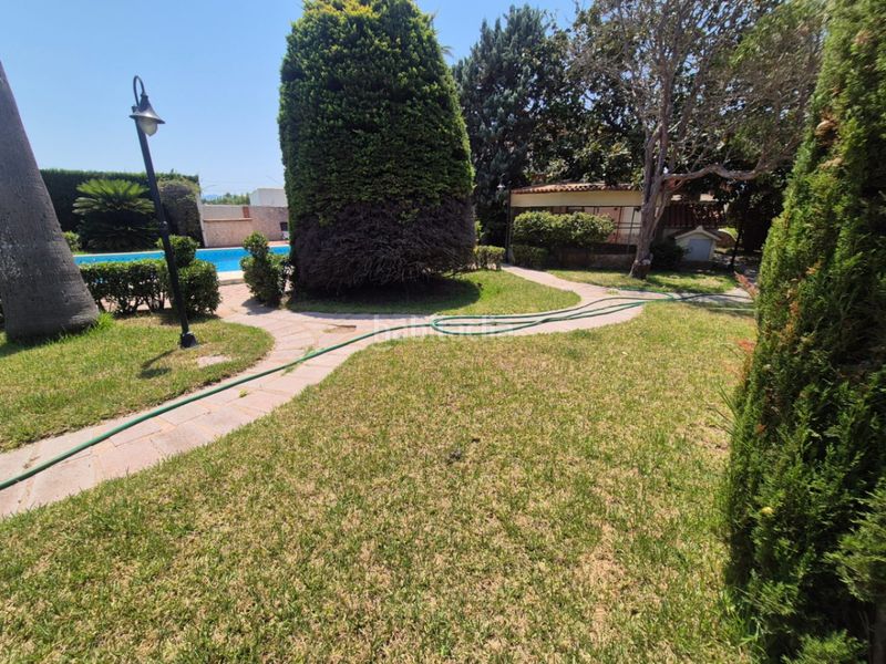 Foto 797b5f99-0ad7-41fd-8921-8e5ebff4aa58. Chalet en Oliva playa Oliva