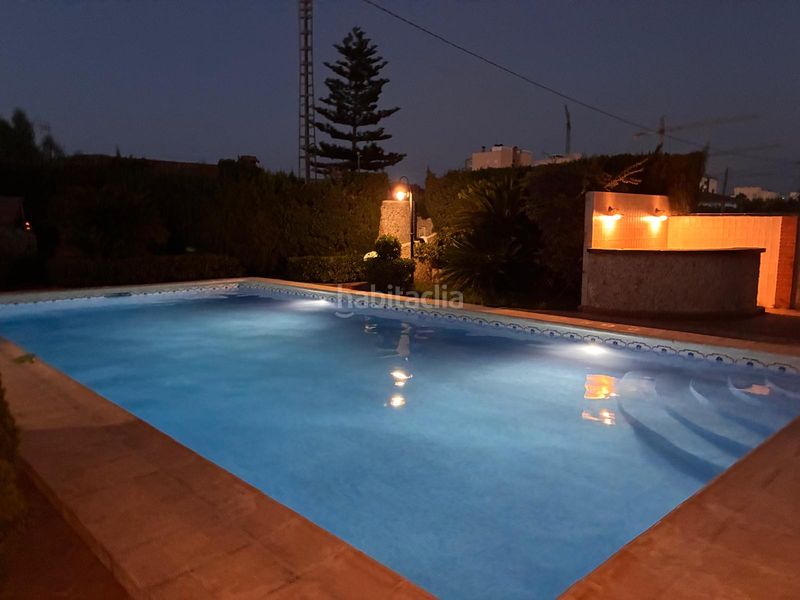 Foto b9b65e24-0878-4533-b079-c6e9d136c640. Chalet en Oliva playa Oliva