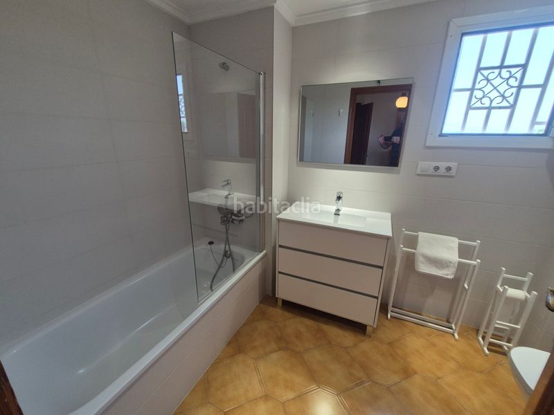 Foto dadfa457-7374-411d-a963-984db1f17771. Chalet en Oliva playa Oliva