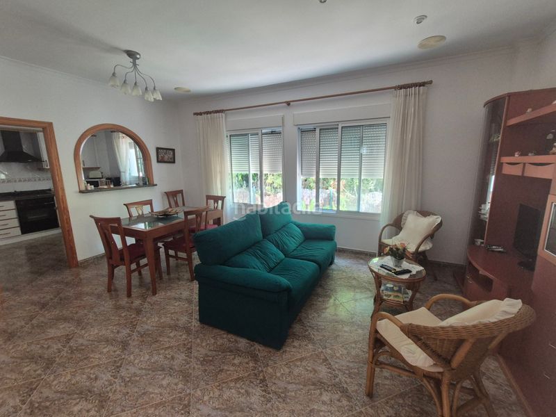 Foto c3d263b8-5ccf-4fa3-97db-70ccc12132de. Chalet en Oliva playa Oliva