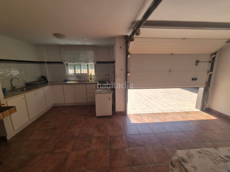 Foto 0caf78c5-6e6b-419d-b80b-d8103d960df3. Xalet amb calefacció aparcament piscina a Oliva playa Oliva