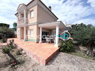 Xalet a Oliva Pueblo