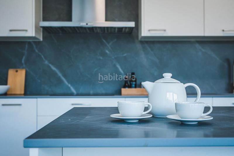 Foto 029205d7-565e-4934-8b46-9e6e187b26cd. Casa adossada 190m<sup>2</sup> amb calefacció aparcament a Centre Vidreres