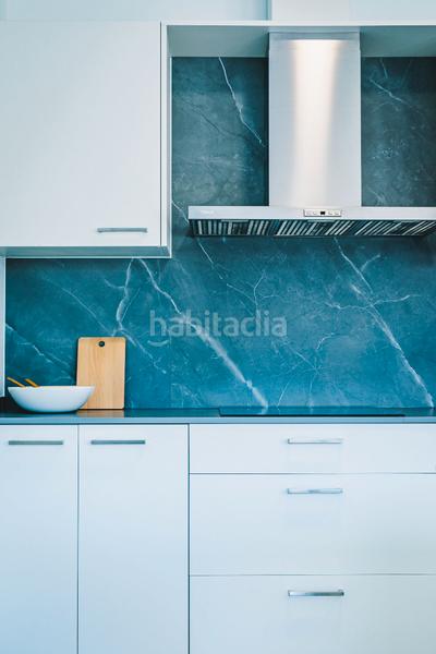 Foto 39ef61c3-85c7-49ad-b893-d174db1df56b. Casa adossada 190m<sup>2</sup> amb calefacció aparcament a Centre Vidreres