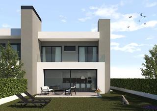 Semi detached house in Centre