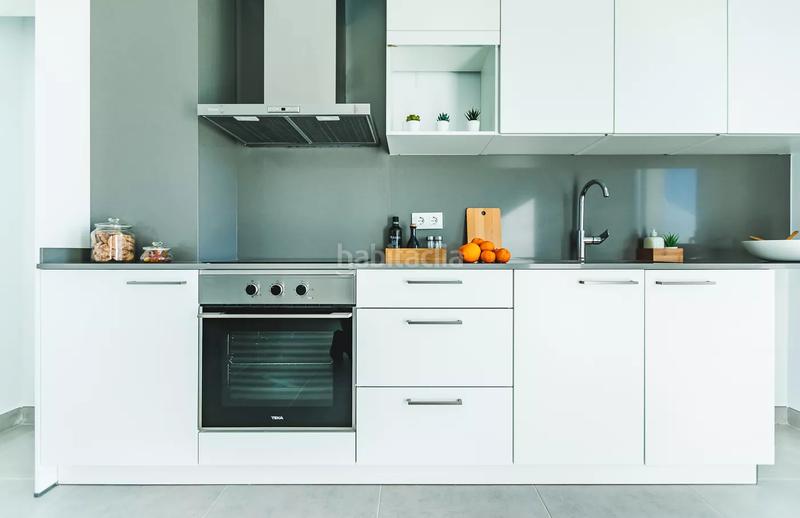 Foto d77ef9b4-d9bd-4eb6-906b-6c953f116be5. Flat 79m<sup>2</sup> in avinguda mediterrània 94 in Centre Vidreres