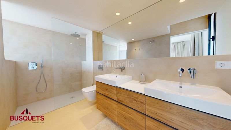 Foto 0e3af235-1aa9-4405-a77c-b9868d0ae3d0. Casa pareada 180m<sup>2</sup> casa de alto standing con piscina privada a 2 min de la playa · en Tossa de Mar