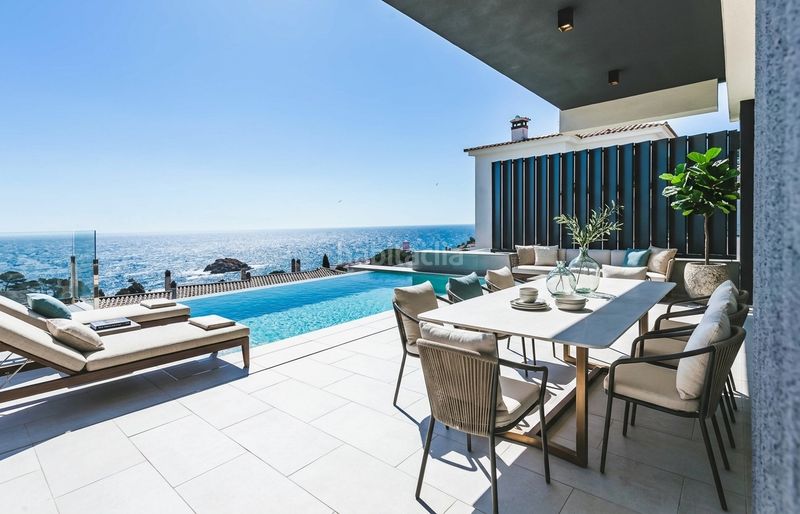 Foto 04551e12-e286-40f2-80ff-277d7c66146a. Casa pareada 180m<sup>2</sup> casa de obra nueva con piscina privada frente al mediterráneo · , costa brava en Tossa de Mar
