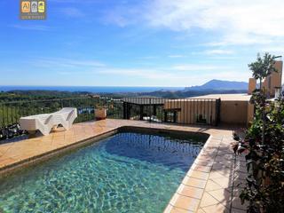 Chalet en Altea la Vella. Chalet con amplias  vistas en zona privilegiada