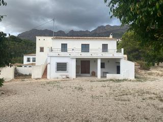 Masia a Altea la Vella. Se vende casa de pueblo en altea la vella