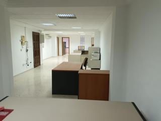 Oficina a Centro Urbano. Se vende local para oficinas y despachos en zona centrica benido