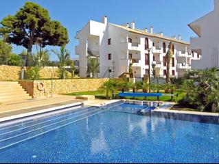 Apartment in Escandinavia-Cautivador. Apartamento reformado  2 dormitorios, piscina climatizada y lice