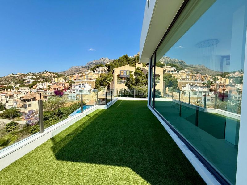 Foto e8cb4fff-5a2f-42f8-8983-6d0a6018c790. Xalet amb aparcament piscina a Altea hills Altea