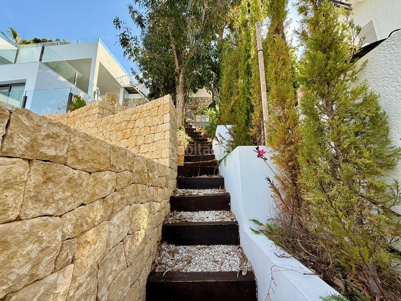 Foto efb29712-b6f3-4787-8fe6-9bf517a7171c. Xalet amb aparcament piscina a Altea hills Altea