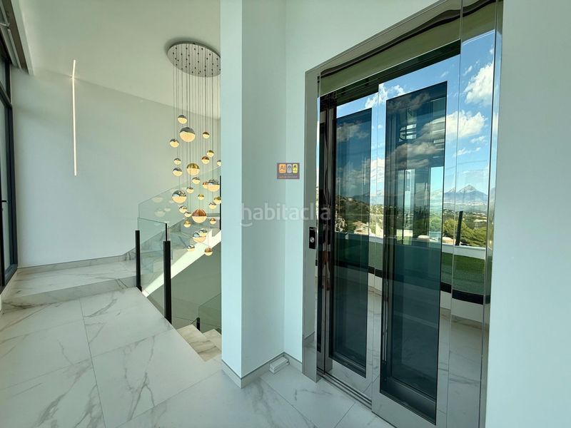 Foto f924b36f-fbce-4d0c-a89b-ef96c287bc91. Xalet amb aparcament piscina a Altea hills Altea