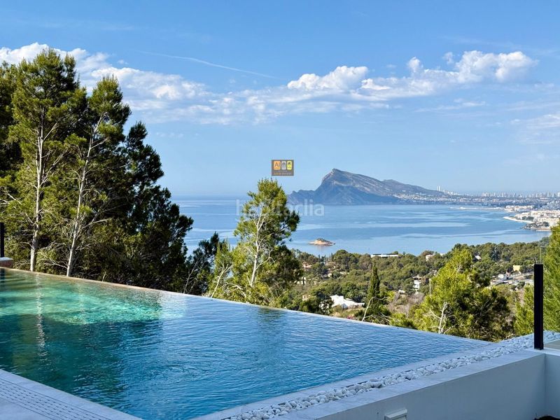 Foto f9bf82a7-2c66-45d7-9cb1-518a641a8ce5. Xalet amb aparcament piscina a Altea hills Altea
