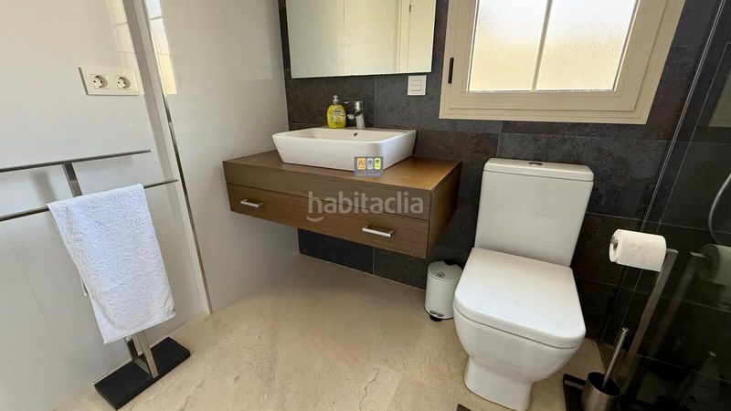 Foto 5bd8b630-53ce-43eb-933a-b4e2e672fcbf. Àtic amb aparcament piscina a Golf Bahía Finestrat
