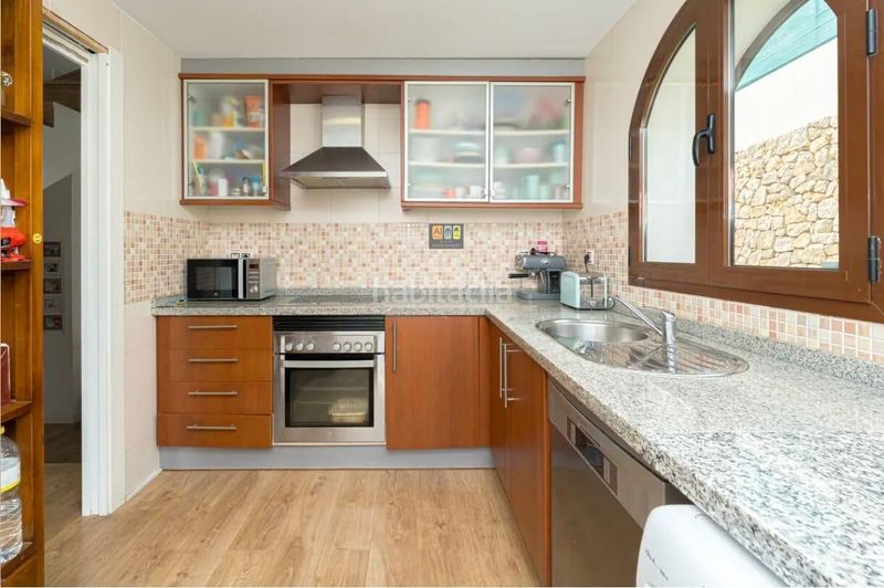 Foto 523e28d3-28c2-4ca2-8fed-6b4ed8b21a0a. Xalet amb aparcament piscina a balcón de ponoig - Polop paradis - Polop hills Polop