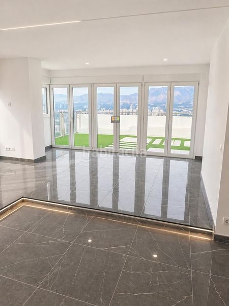 Foto 2274f439-cc3c-4263-9ae4-2a7d26cf28a1. Àtic amb aparcament piscina a Rincón Alto Benidorm