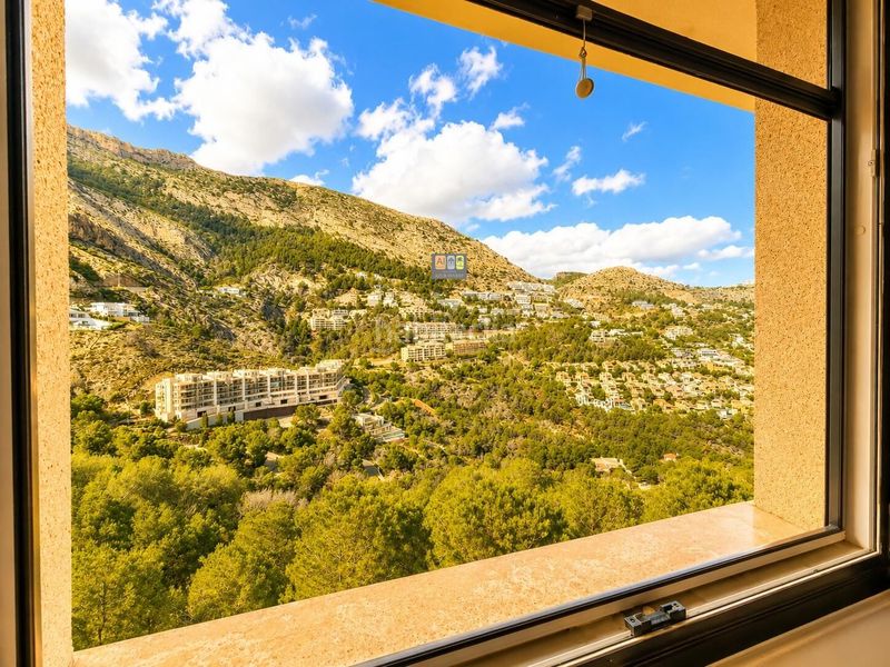 Foto 8f3c6b0a-d9d3-4859-8863-ce5dd89949db. Apartament amb calefacció aparcament piscina a Altea hills Altea
