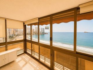 Apartment in Playa Levante. Exclusivo piso en primera línea de playa en benidorm con vistas