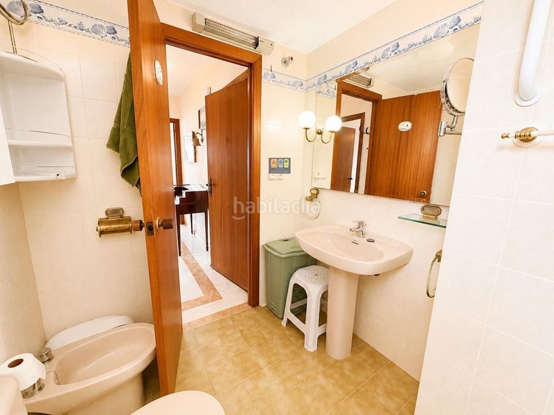 Foto 12e97c51-dc89-4036-b206-feea463dda7a. Apartament amb aparcament piscina a Playa Levante Benidorm