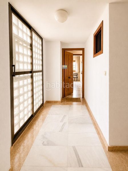 Foto 421cd970-2171-4686-a4e3-6a6b372d68f1. Apartament amb aparcament piscina a Playa Levante Benidorm