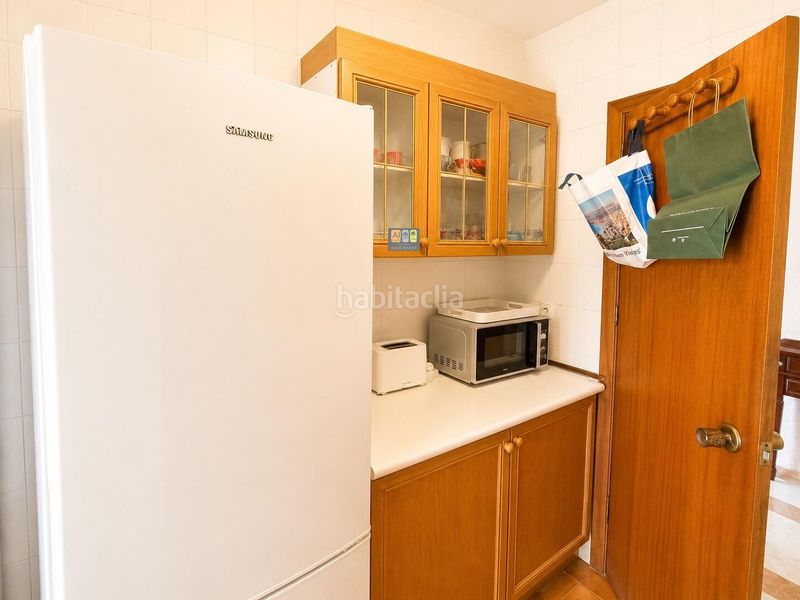 Foto 60375a45-a755-460a-94cc-23759ede823f. Apartament amb aparcament piscina a Playa Levante Benidorm
