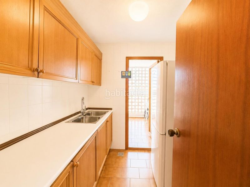 Foto 7840d303-f08b-44cb-804f-c516b920faf2. Apartament amb aparcament piscina a Playa Levante Benidorm