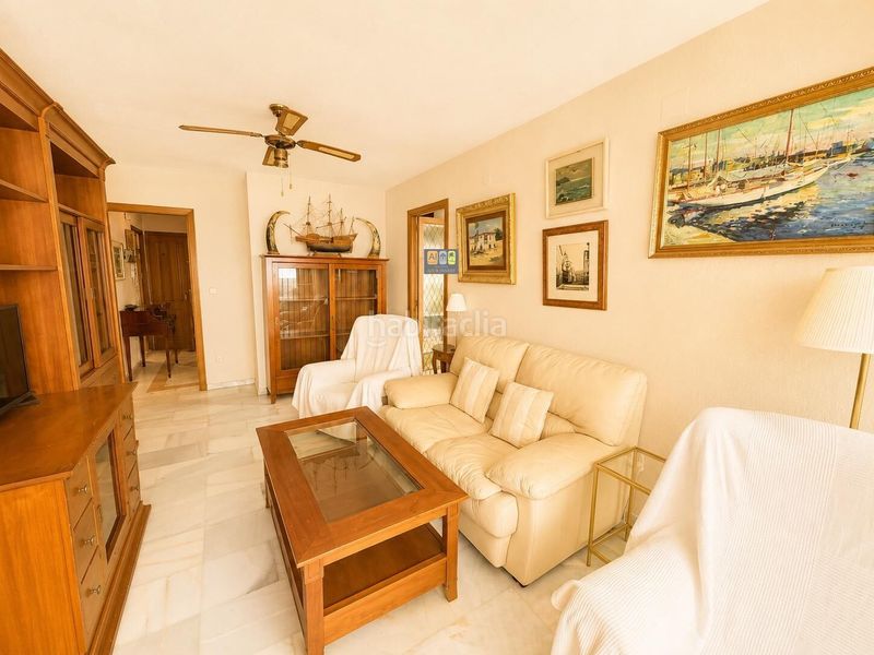 Foto 9d6d25fd-4a56-42c6-bb46-49e42e33a906. Apartament amb aparcament piscina a Playa Levante Benidorm