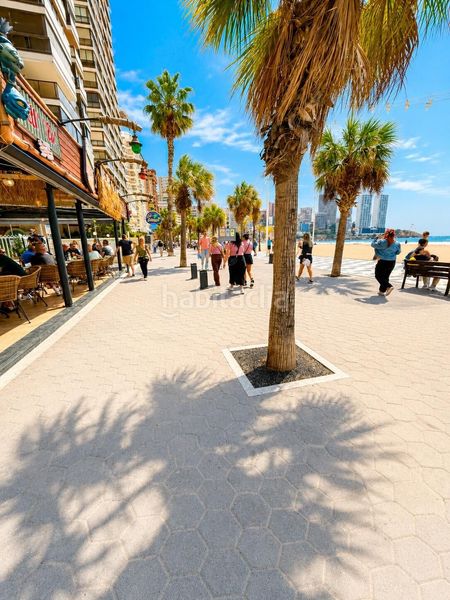 Foto ac720022-855a-4b68-98f7-71b4f6554062. Apartament amb aparcament piscina a Playa Levante Benidorm