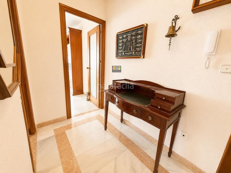 Foto d45e30ba-87ca-499f-ac21-aafbd35109bf. Apartament amb aparcament piscina a Playa Levante Benidorm