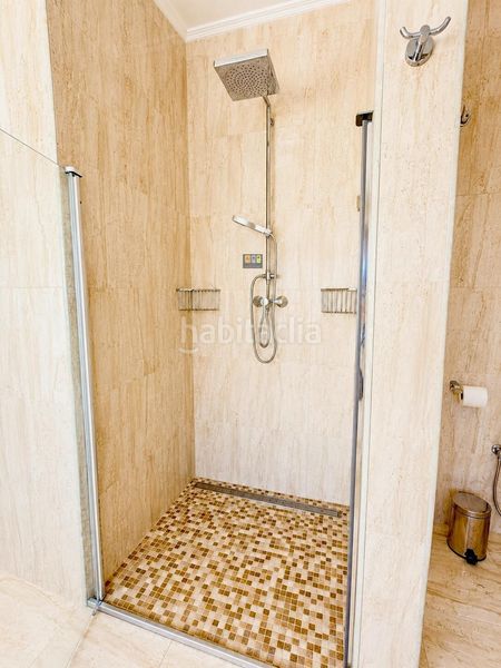 Foto 328a6167-cc9f-41d2-b269-cddef88da86e. Àtic amb calefacció aparcament piscina a Mascarat Altea