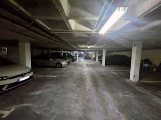 Posto auto in L´Olla. Plaza de garaje con trastero en cap negret